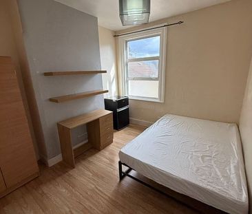 Room in a Shared House, Ranelagh Road, N17 - Photo 1