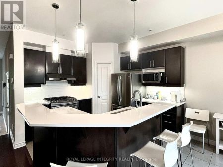 616 WHITECLIFFS AVENUE - Photo 2