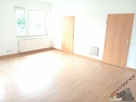 2544 Leobersdorf, unbefristet!, 1 großes ,2kleine Zimmer, Etagenheizung, Kachelofen, Terrasse - Photo 4