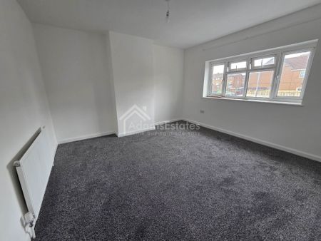 Price £1,200 pcm - Available Now - Unfurnished - Photo 5