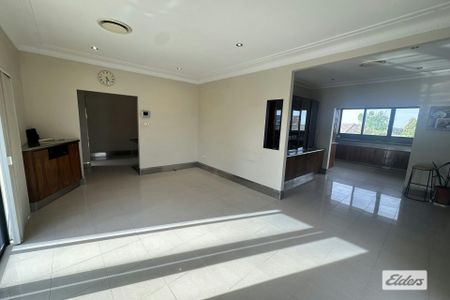 Charming Family Home in a Convenient Location - Photo 5