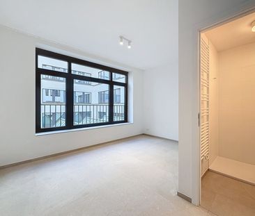 Appartement te huur in Ixelles - Photo 3