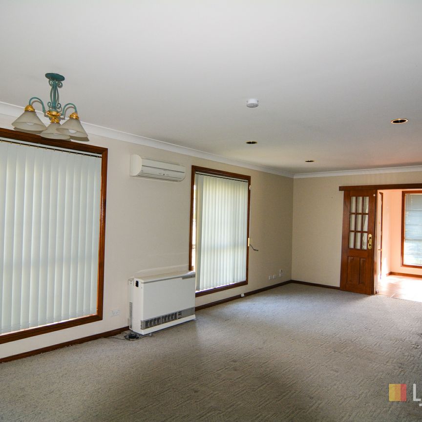 Immaculate Presentation - Photo 1