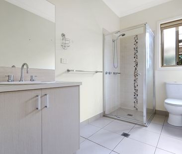 Where Space, Style, and Serenity Align - Photo 2