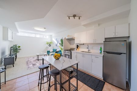 For Lease - 207 Cabot Street, Oshawa, Ontario - Photo 3