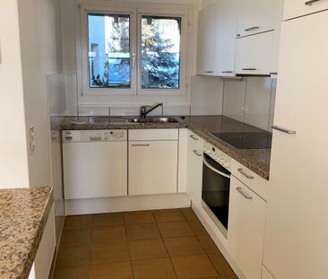 Spacious maisonette apartment for rent in Dürnten - Photo 2