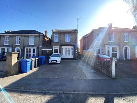 1 bedroom flat to rent - Photo 2