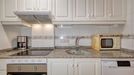 Piso de alquiler en Avinguda Tellerola, Platja de Torres - Photo 5