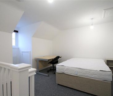 4 bedroom semi-detached house to rent - Photo 6