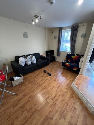 1 Bed Flat, Eastcote Lane, HA2 - Photo 1