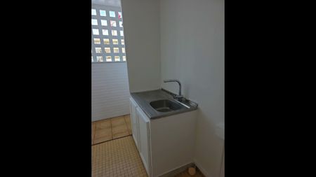Location Appartement 4 pièces 55m² - Photo 4
