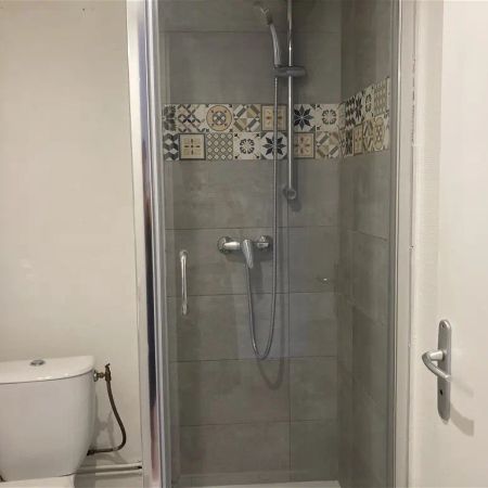 Location appartement 1 pièce - 20m² à Lisieux (14100) - Photo 3