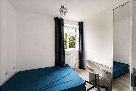 Monks Park Avenue, Southmead - Photo 2