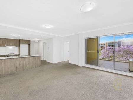 Modern Two Bedroom Apartment - Photo 2
