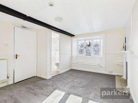 Station Road, Brize Norton, Carterton, Oxfordshire, OX18 - Photo 1