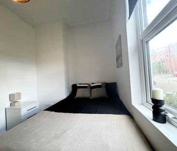 Knowle Road (room 4), Burley, Leeds - Photo 3