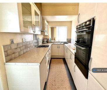 2 bedroom terraced house to rent - Photo 4