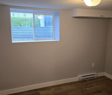 For Lease - 121 Cumberland Street, Barrie, Ontario - Photo 2