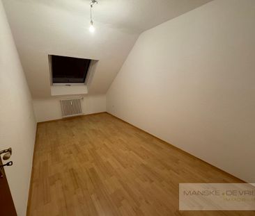 Gemütliche 3-Raum Dachgeschosswohnung in Essen - Photo 4