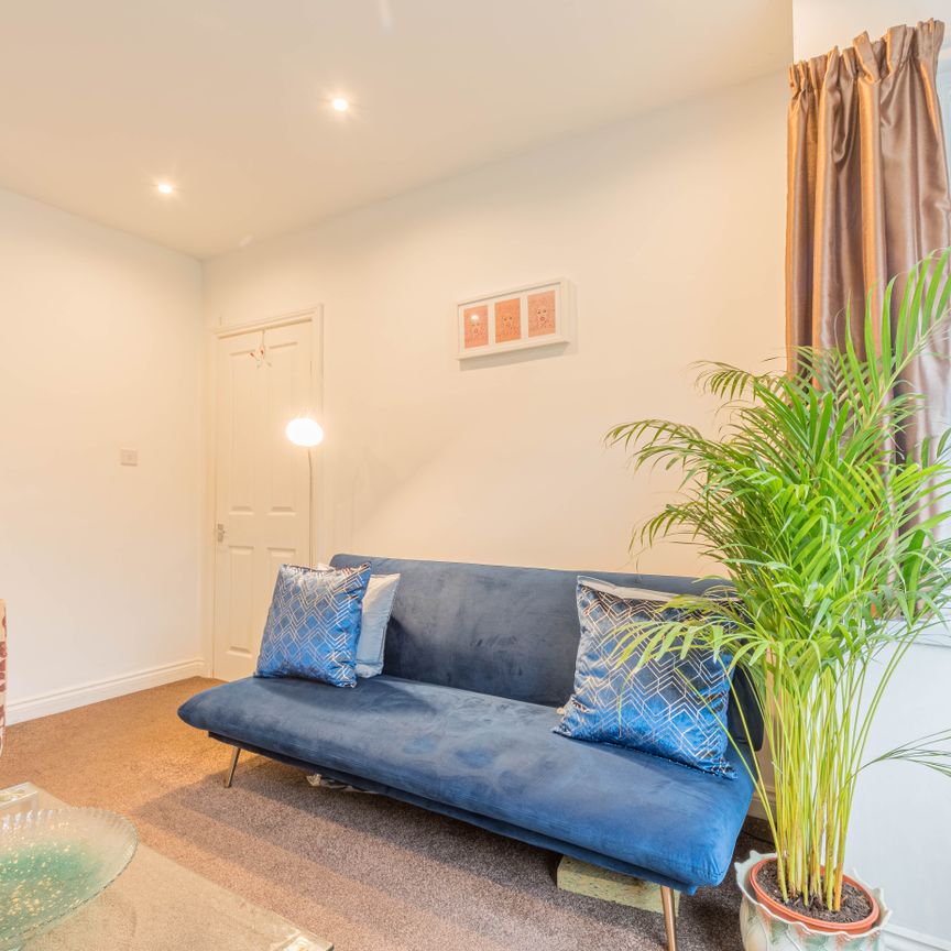 3 bed semi-detached house to rent in Whitehill Lane, Birmingham, B29 - Photo 1