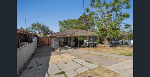 Cosy 2-Bedroom Home in Prime Gosnells Location! - Photo 1