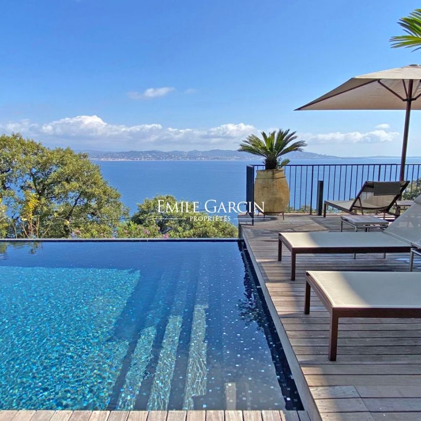 Maison à flanc de colline plongeante sur la mer, Théoule sur mer, à louer - Photo 1