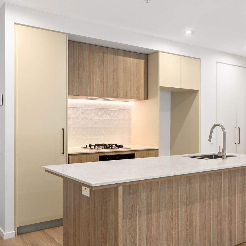 Experience Unmatched Luxury Living at 205/73 Northcote Street East Brisbane. - Photo 1