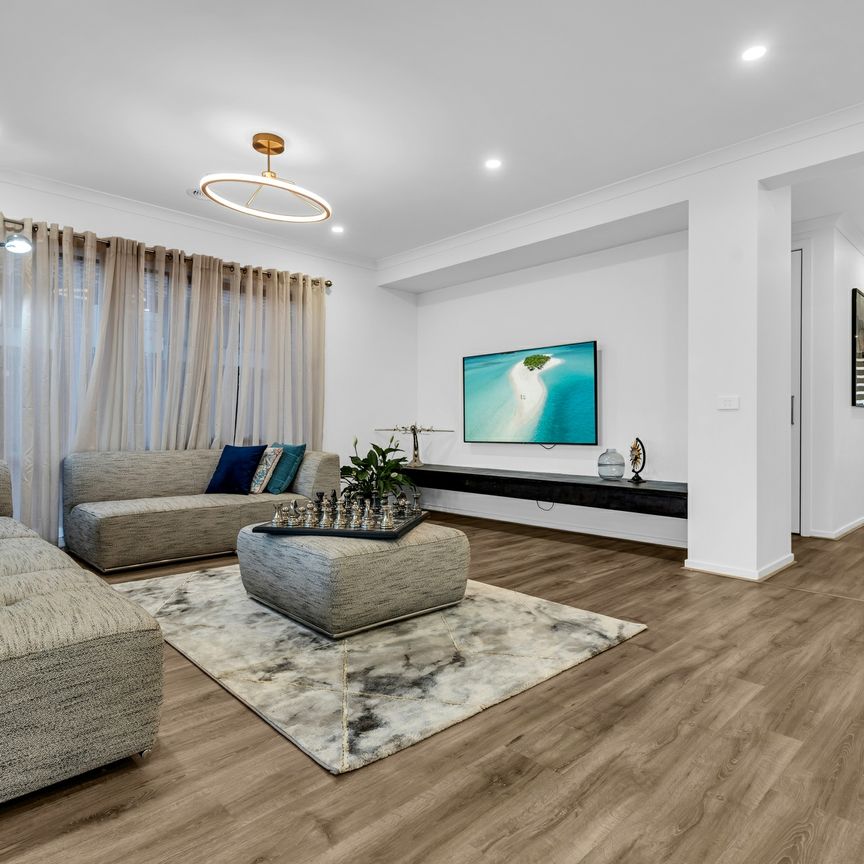 Modern Family Living in the Prestigious Aquarevo Estate - Photo 1