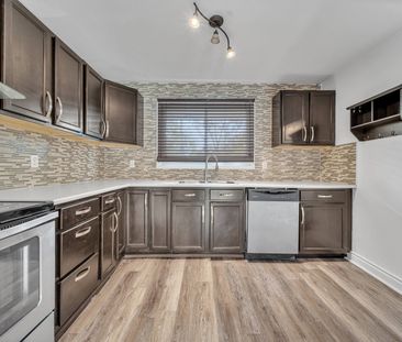 For Lease - 121 Carberry Crescent, Brampton, Ontario - Photo 2