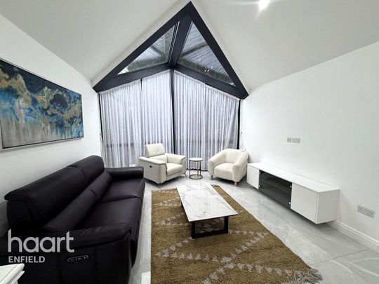 4 bedroom terraced house to rent - Photo 1