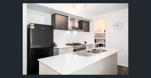 Modern Comfort Home! - Photo 1