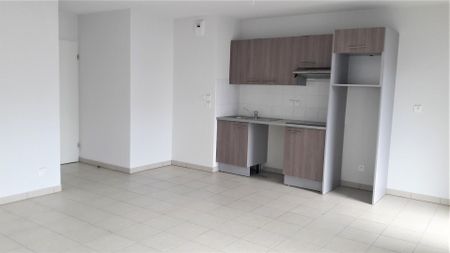 location Appartement T3 DE 61.8m² À TOULOUSE - Photo 3