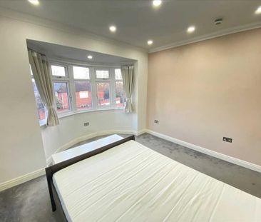 House share to rent - Photo 4