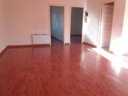 Location appartement 3 pièces 80 m² à Vallon-Pont-d'Arc (07150) - Photo 3