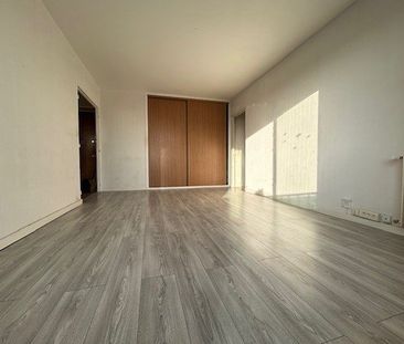 Location Appartement 2 pièces 42m² - Photo 2