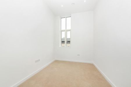 3 bedroom flat to rent - Photo 5
