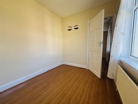 Bank Road, Atherstone, CV9 - Photo 4