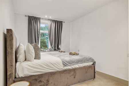 2 bed house to rent in Hall Road, London, NW8 - Photo 2