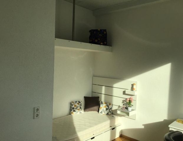 FRAUEN WG NEU—ULM - Photo 1