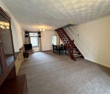 Landeg Street, Abertawe, SA6 - Photo 1