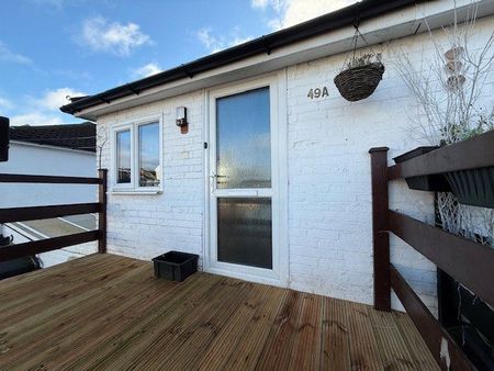 Queens Road, Aldershot, GU11 - Photo 5