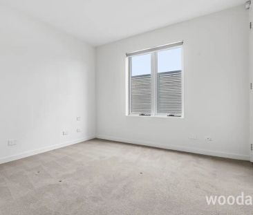 “Stylish apartment in the heart of Thornbury” - Photo 6