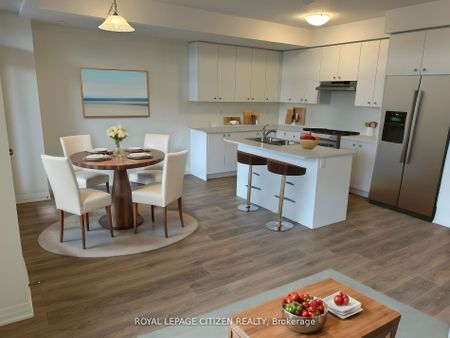 For Lease - 28 Esquire Way, Whitby, Ontario - Photo 5