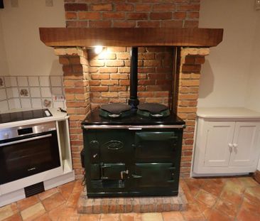 3 bedroom semi-detached house to rent - Photo 4