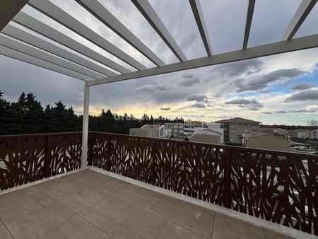 A LOUER - MONTEUX - APPARTEMENT TYPE 2, - Photo 3