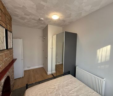 1 bedroom terraced house to rent - Photo 4