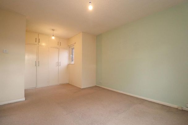 4 bedroom detached house to rent - Photo 1