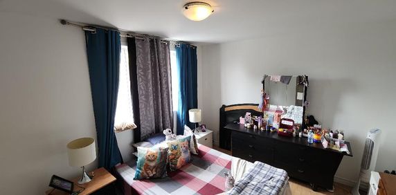 Grand 4 1/2 sur deux étage avec cour à Salaberry-de-Valleyfield 1215$ - Photo 2