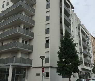 APPARTEMENT, - Photo 3