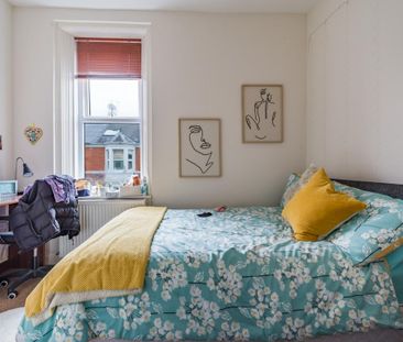 6 bedroom terraced house to rent - Photo 1